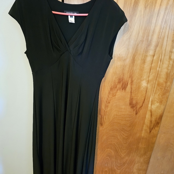 Jones New York Black Dress size 14 - Picture 3 of 3